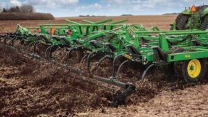 Conoce todo sobre el arado con tractor: técnicas y consejos conoce-todo-sobre-el-arado-con-tractor-tecnicas-y-consejos