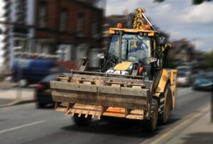 ¿Qué hago si mientras conduzco me encuentro con un vehículo especial o agrícola en la carretera? que-hago-si-mientras-conduzco-me-encuentro-con-un-vehiculo-especial-o-agricola-en-la-carretera